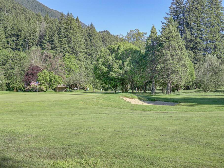 Ski-Mount Hood Charm-Welches,Golf And Ski Resort Condo,W&D, Wifi,Near Woods,Hiking,Fishing Mount Hood Village Dış mekan fotoğraf